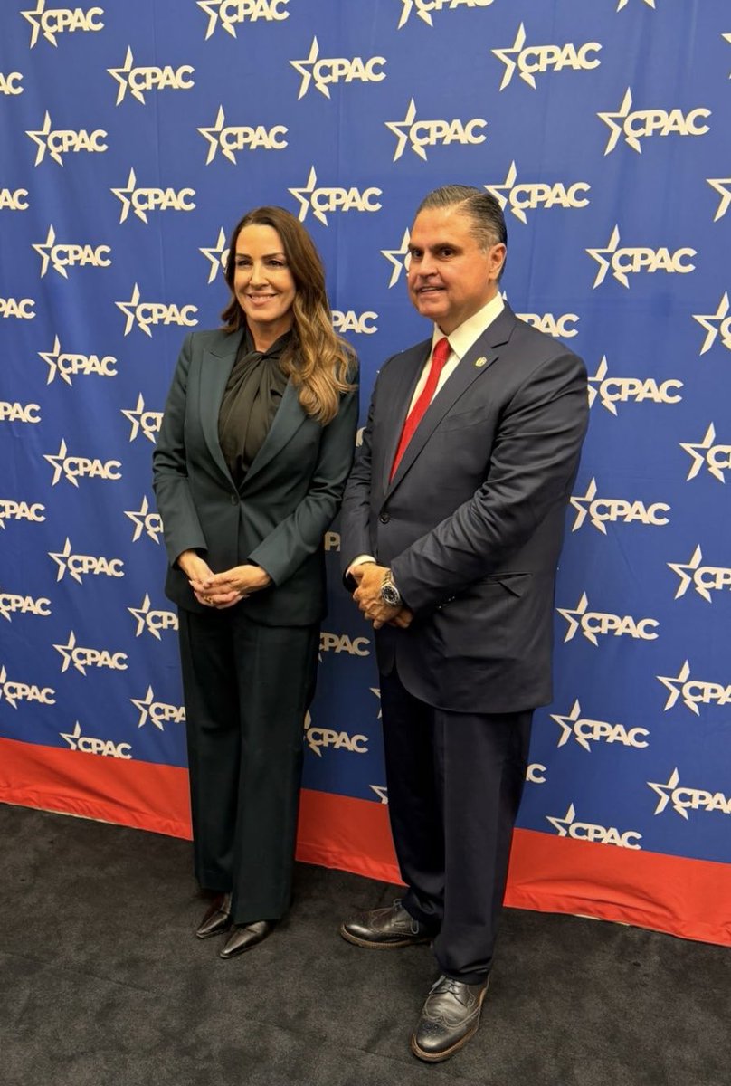 ⁦<a href="/SaraCarterDC/">Sara A. Carter</a>⁩ ⁦<a href="/CPAC/">CPAC</a>⁩ ⁦<a href="/MxRepublicanoN/">México Republicano</a>⁩  Con Sara Carter, zarina antidrogas de la administración Trump