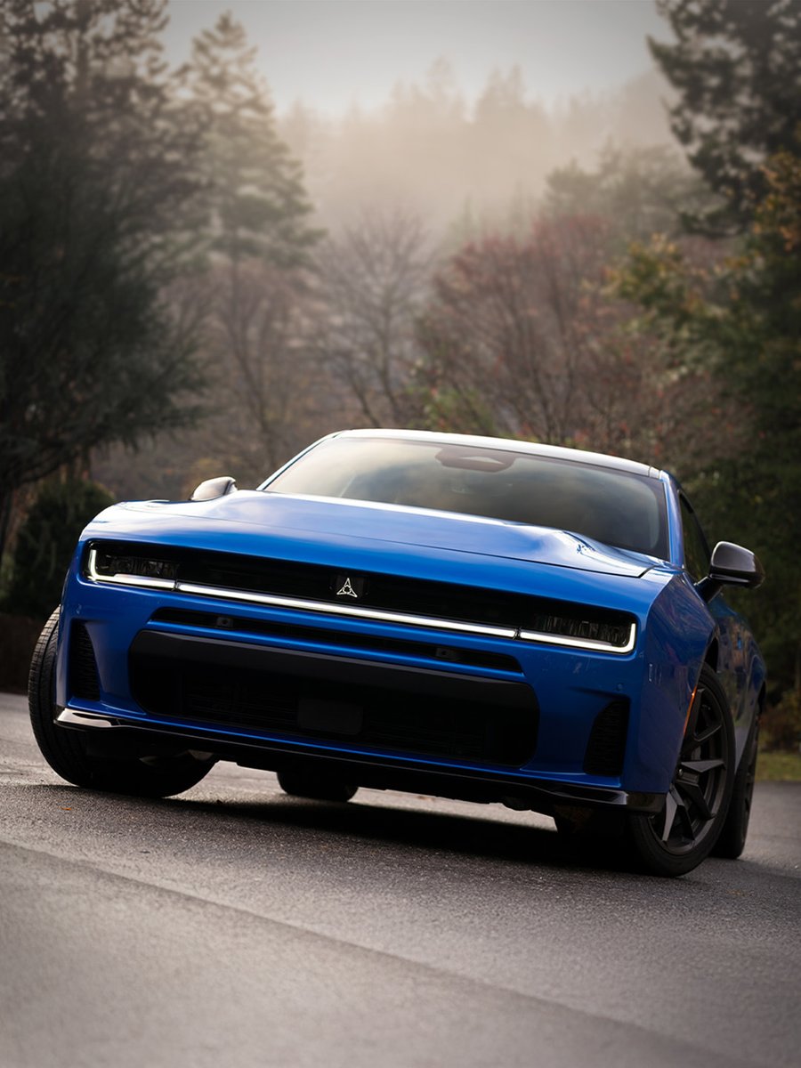 StellantisNAEsp's tweet image. ¡Otros dos premios para el @Dodge #Charger! Elegida Best of the Year y Best Sport Coupe por @MotorWeek, la línea multi-energy del Charger ofrece el músculo del SIXPACK y el rendimiento eléctrico del Daytona. #MuscleCar #DodgeCharger
Más detalles ➡️ bit.ly/4khejOl