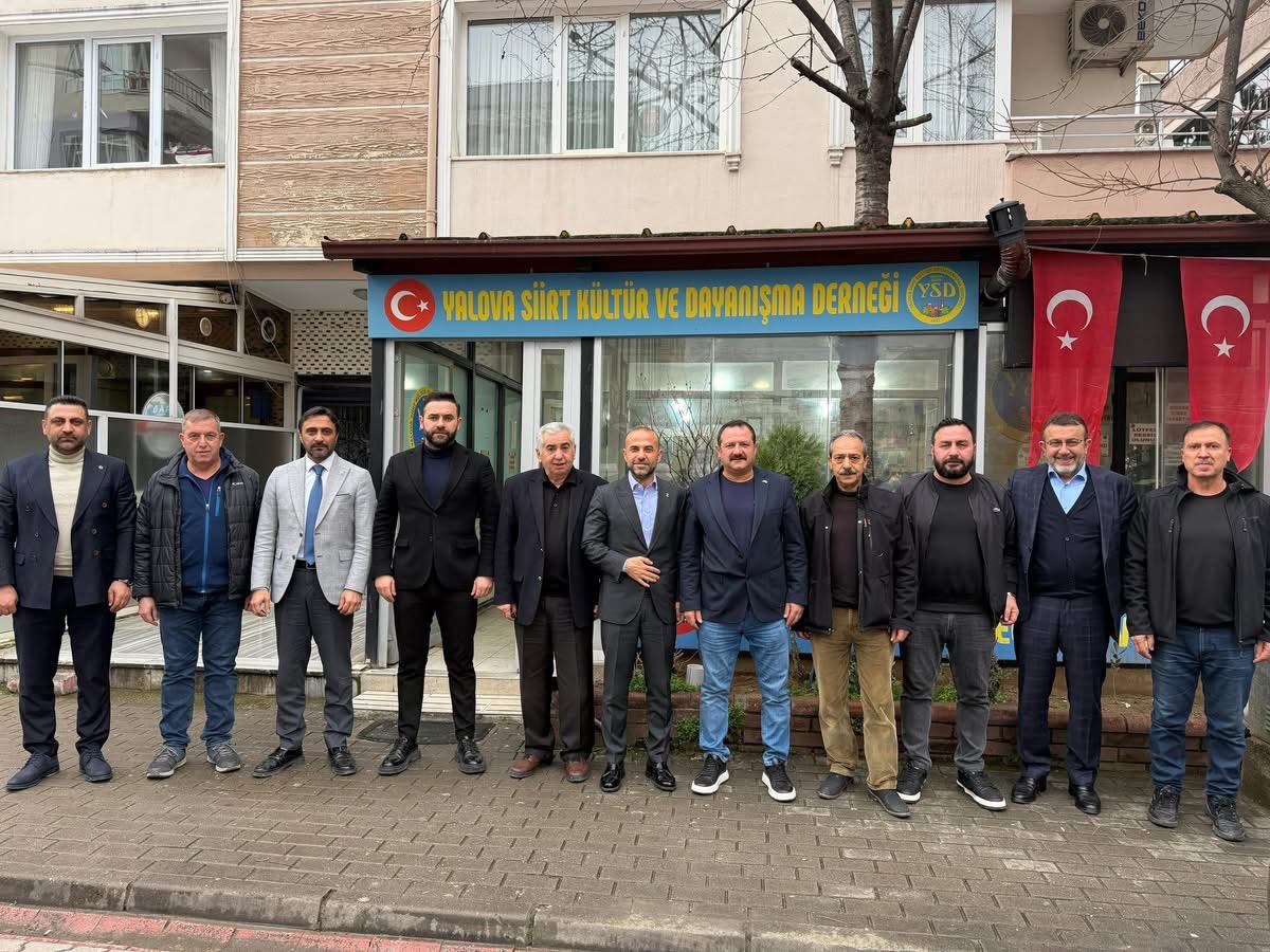 huseyin_oylmz's tweet photo. #6subat2023
Yalova

İl Başkanımız Umut Güçlü, İl Yöneticilerimiz ile Merkez İlçe Başkanımız Hüseyin Özyılmaz ile birlikte;

Yalova Siirt Kültür ve Dayanışma Derneği Başkanımız  Vedat Babaoğlu’nu ve kıymetli Siirtli hemşehrilerimizi ziyaret ettik. https://t.co/rGJikcf26z