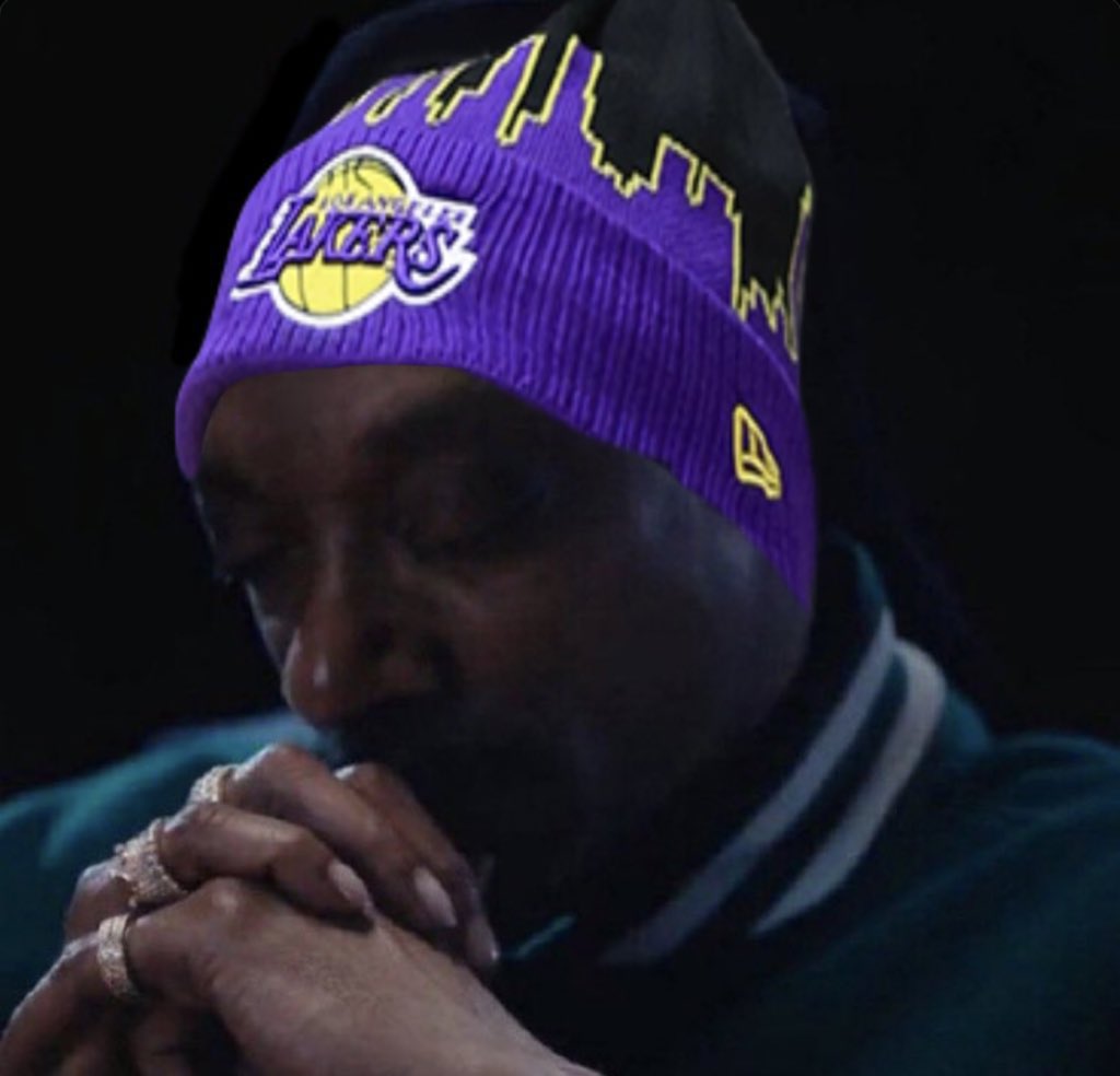 LakeShowYo tweet media