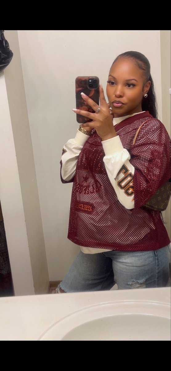 Just a 6 month pregnancy dump. &amp; reminder ladies you don’t have to look how you feel 🥰💋