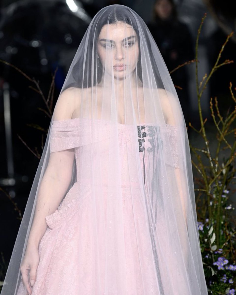 raphasonline's tweet image. 