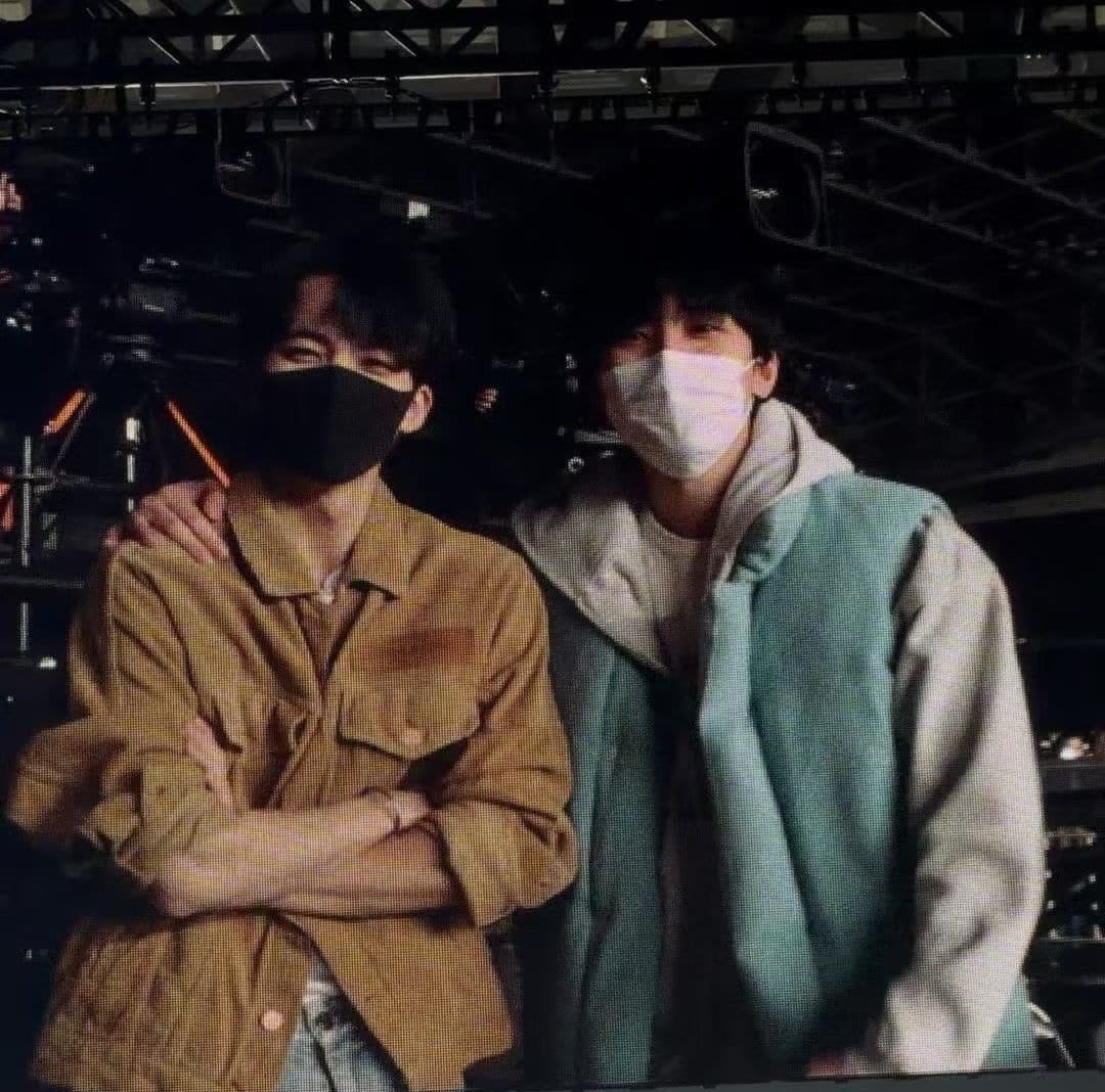 clover@feb. tweet media