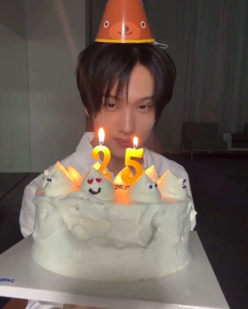 clover@feb. tweet media