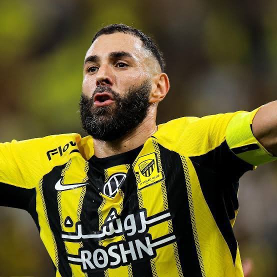 #الهلال_الاخدود 

سابوا ليه ؟