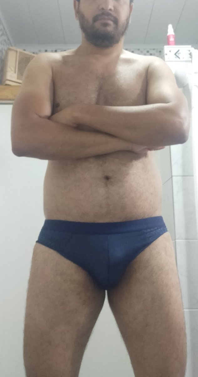 LuckyLukeXXXLP's tweet photo. Qué cómodos estos nuevos slips... https://t.co/jGZQUGySrO
