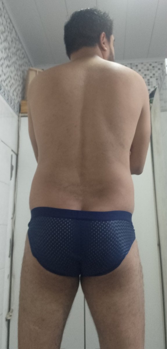 LuckyLukeXXXLP's tweet photo. Qué cómodos estos nuevos slips... https://t.co/jGZQUGySrO