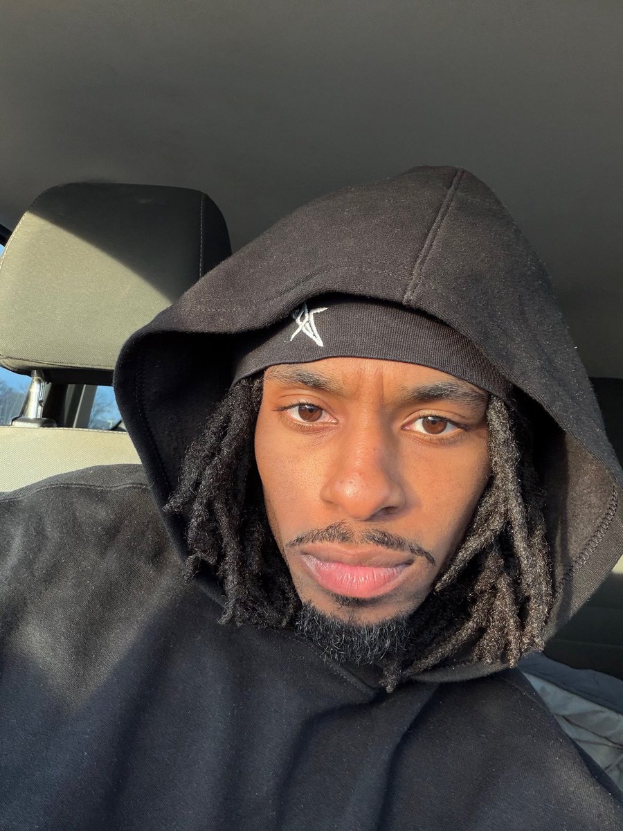 J (@pyrokalon) on Twitter photo 