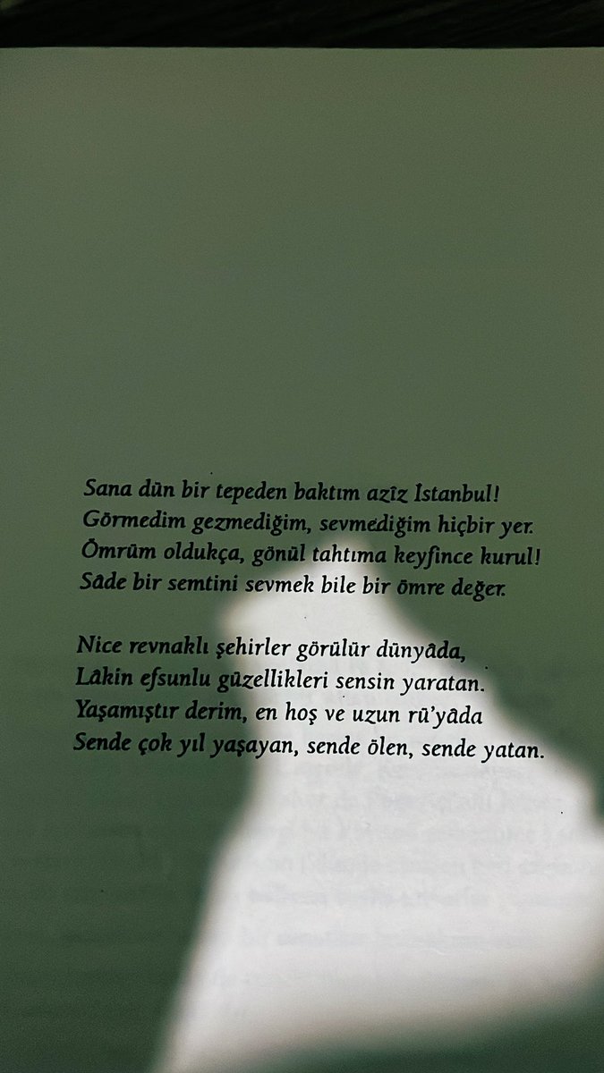 mertsanlan's tweet photo. İstanbul deyince de Yahya Kemal konuşalım.. https://t.co/J4xSXKbzau