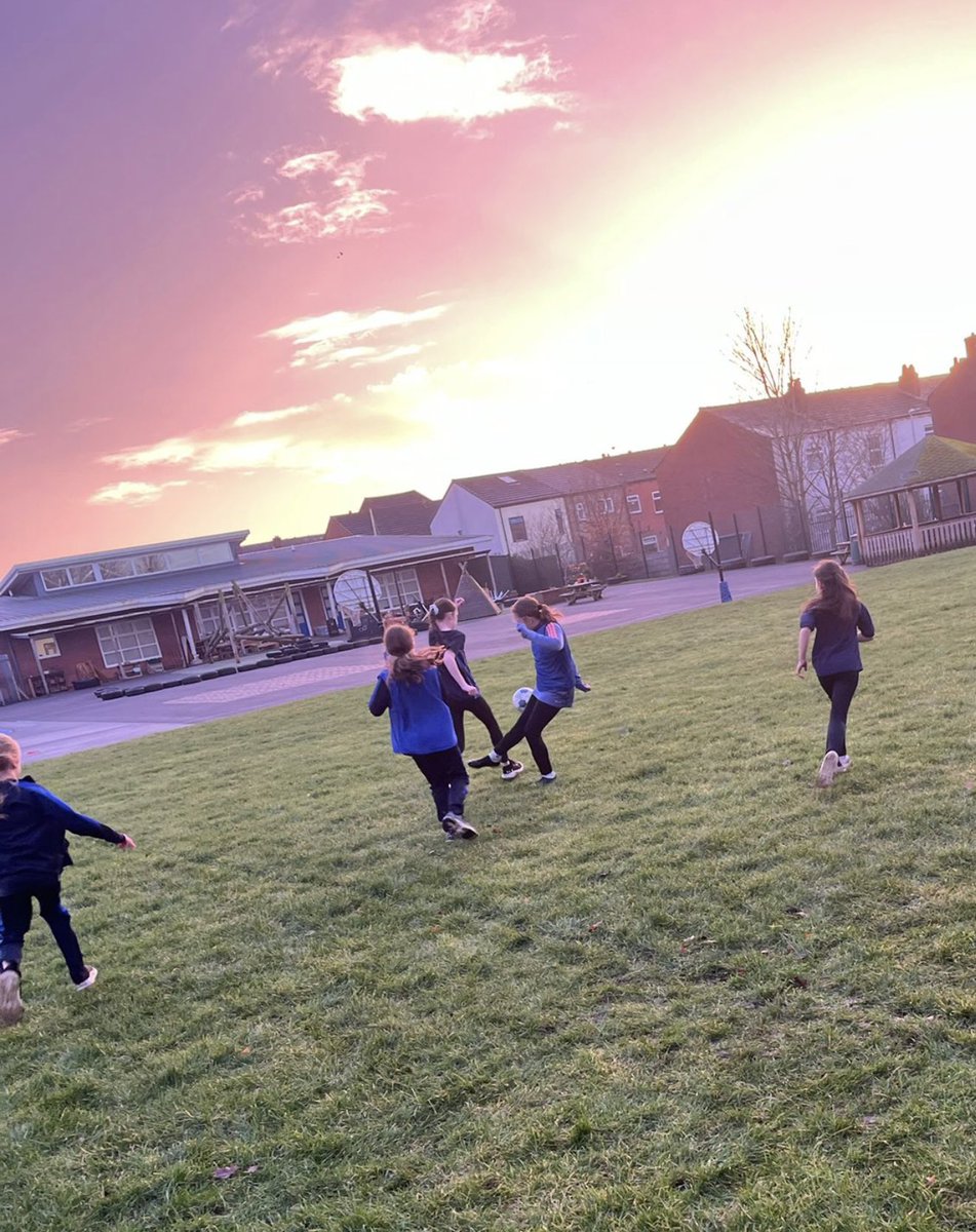 Miss Cohen tweet media