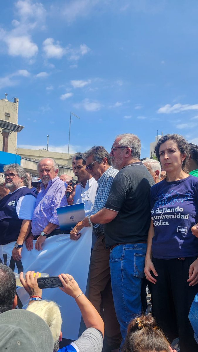 Hugo Yasky tweet media