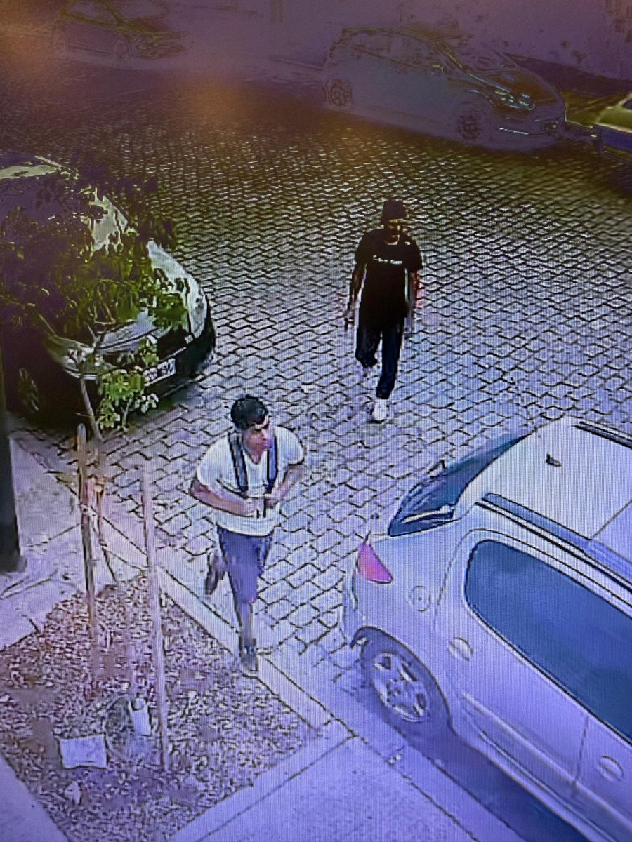 Estos hijos de puta me chorearon la moto en parque Chacabuco 4 de la tarde <a href="/Ars_jhonny22/">JOHNNY ARS (Pesificado)</a> <a href="/agustinromm/">Agustín Romo</a> <a href="/GordoDan_/">DAN</a>  <a href="/PabloAbrazo_/">Pablo</a> <a href="/jorgemacri/">Jorge Macri</a>