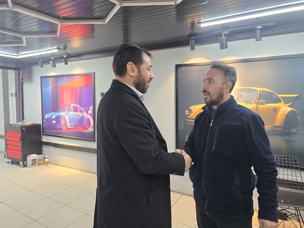 Bugün Eski Gemlik Yolu esnafını ziyaret ettik. İlçemizin geleceği ve yerel yönetim vizyonumuz üzerine verimli istişarelerde bulunduk.

Ticareti güçlendiren, esnafı önceleyen bir yönetim anlayışına ciddi biçimde ihtiyaç var.

Buradan bir kez daha esnafımıza hayırlı işler ve