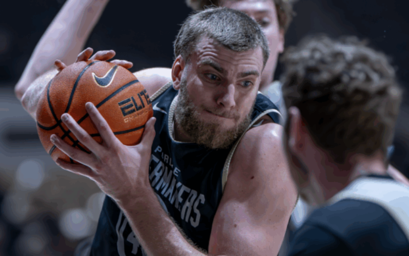 Could #Purdue senior center Oscar Cluff return to the Boilermakers next season? The possibility does exist. on3.com/teams/purdue-b…