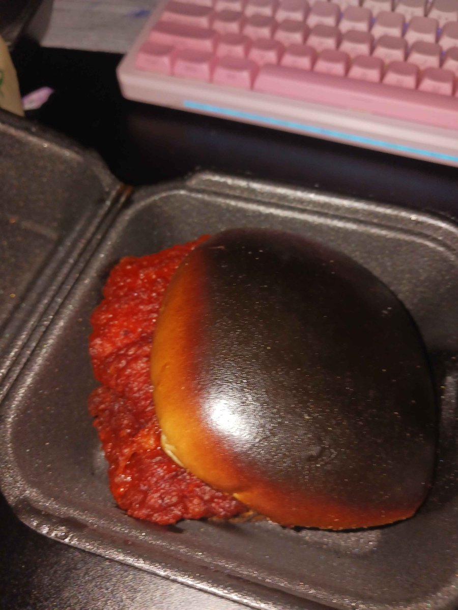 ♯ virusmare ♯ tweet media