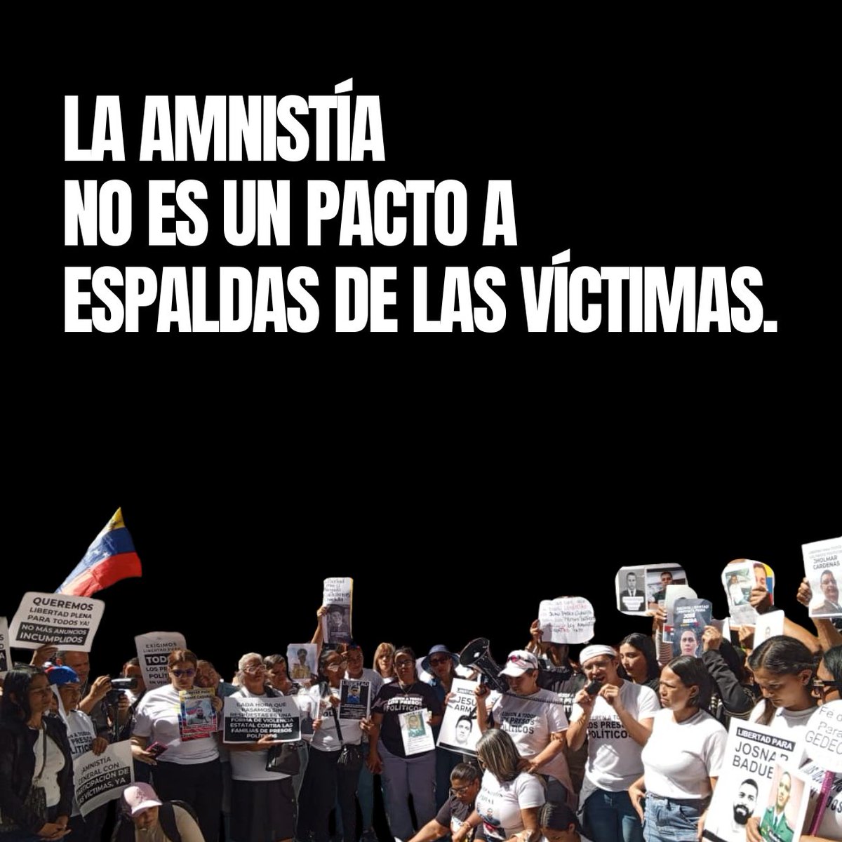 _Provea's tweet image. Todas las víctimas y sus familiares deben estar en el centro del debate de una posible amnistía en Venezuela.

No se puede negociar a espaldas de quienes están injustamente tras las rejas.
