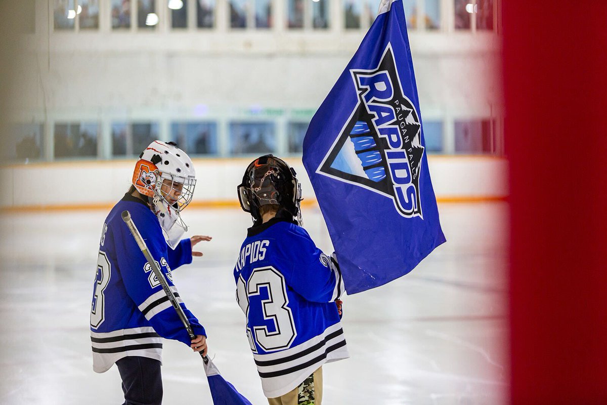 pfrapids's tweet photo. Thank you to our flag bearers for being part of game night! 👏 https://t.co/3ufbbktTvh