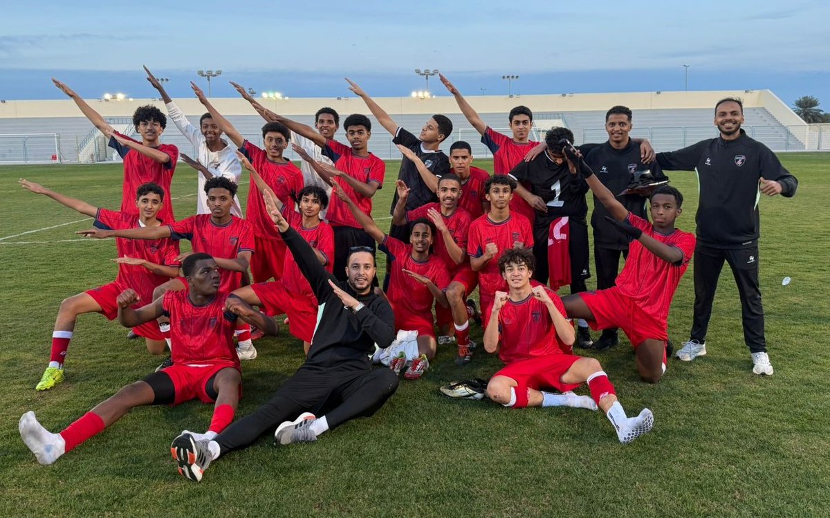 فريق #جدة تحت 17 سنة يحقق فوزًا مستحقًا على الترجي خارج أرضه ضمن بطولة أندية المملكة (للدرجة الثانية)، ويتأهل إلى دور الـ16 👏🔥

🔴 جدة – 1
🟡 الترجي – 0

⚽️ هدف اللقاء:
هادي حوباني (51’)

#نادي_جدة #جدة_U17