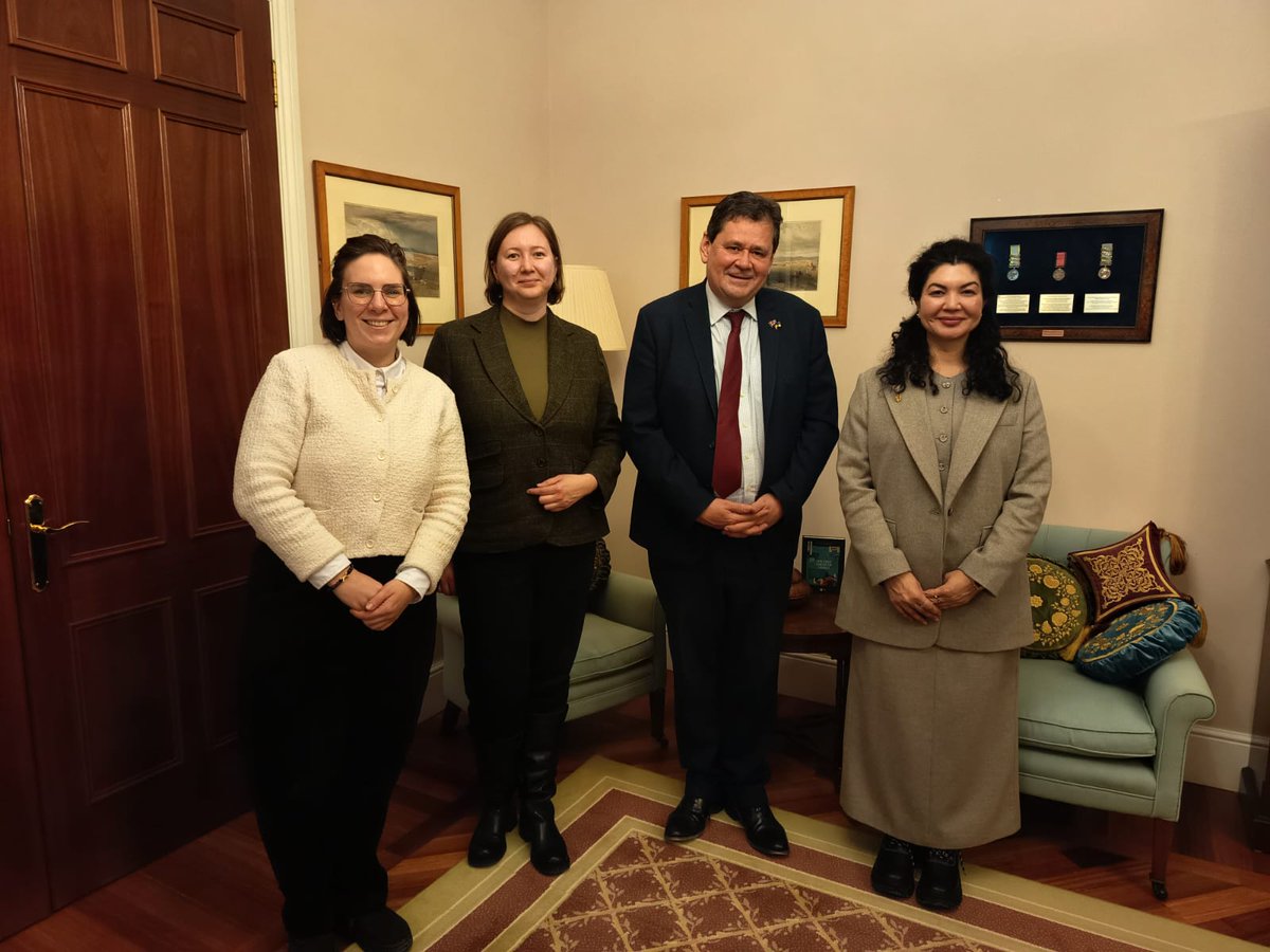 Delighted to welcome Olha Kuryshko from <a href="/ppu_gov_ua/">Представництво Президента України в АР Крим</a>, Olha Skrypnyk from <a href="/crimeahrg1/">Crimean Human Rights Group</a> &amp; <a href="/T_Tasheva/">Tamila Tasheva</a> to the Crimea room at the Ambassador's Residence this evening. 

We discussed the UK's unwavering commitment to Ukraine's sovereignty and territorial integrity. 
#CrimeaIsUkraine