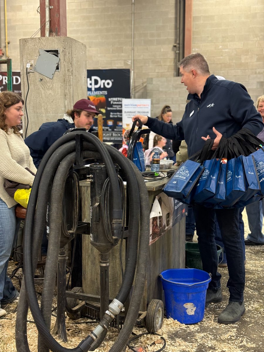 Il y a trois mois, nous avons participé à la @Canadian Western Agribition. Les membres de l’industrie agricole et agroalimentaire ont profité de l’événement pour réseauter et travailler ensemble à positionner le Canada comme chef de file mondial.