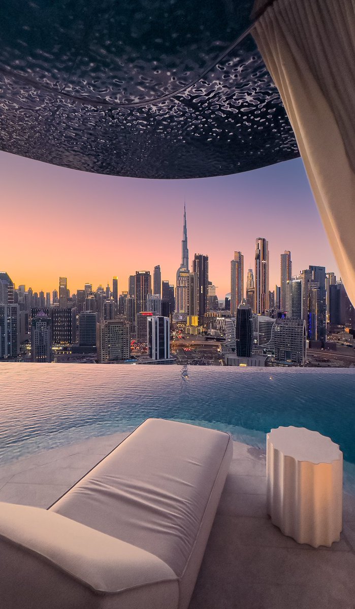 kh3lij_Arabi's tweet image. الدول الخليجية الأعلى نموًا وجذبًا للسياح في 2025:

🇸🇦 السعودية: 30 مليون سائح
🇦🇪 الإمارات: 25.3 مليون سائح  (9 أشهر)
🇧🇭 البحرين: 15 مليون سائح
🇰🇼 الكويت: 8.6 مليون سائح
🇶🇦 قطر: 5.1 مليون سائح

(بعض البيانات حتى 9 أشهر من عام 2025)  
المصدر: CNN Business | بيانات رسمية