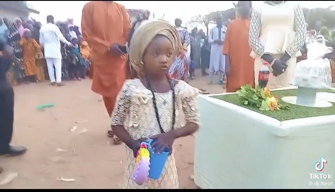 rutihanna's tweet image. The Importance of Girl Child Education in Nigeria

Girl child education is a critical issue in Nigeria, where millions of girls are still denied access to quality education due to poverty, cultural beliefs, insecurity, and early marriage. Educating the girl child is not only a