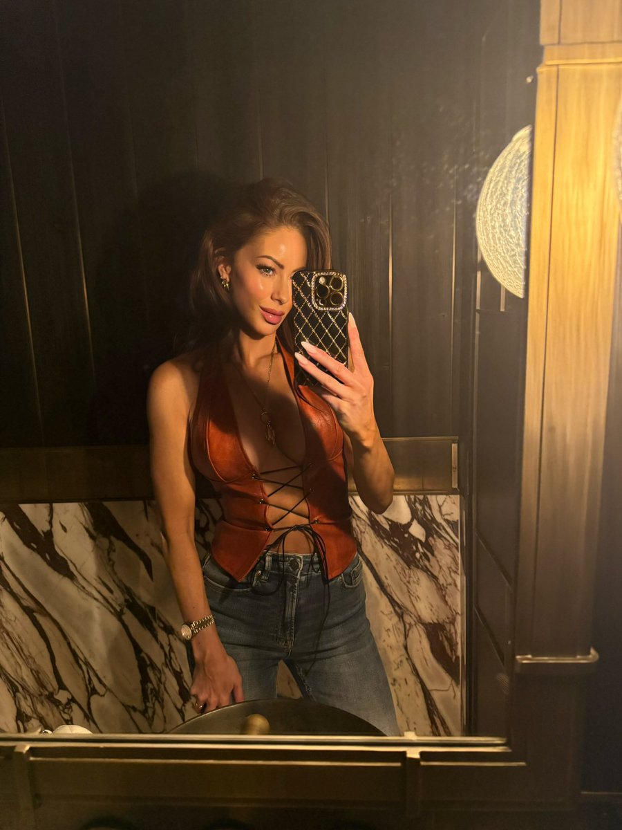 Laura Carter tweet media