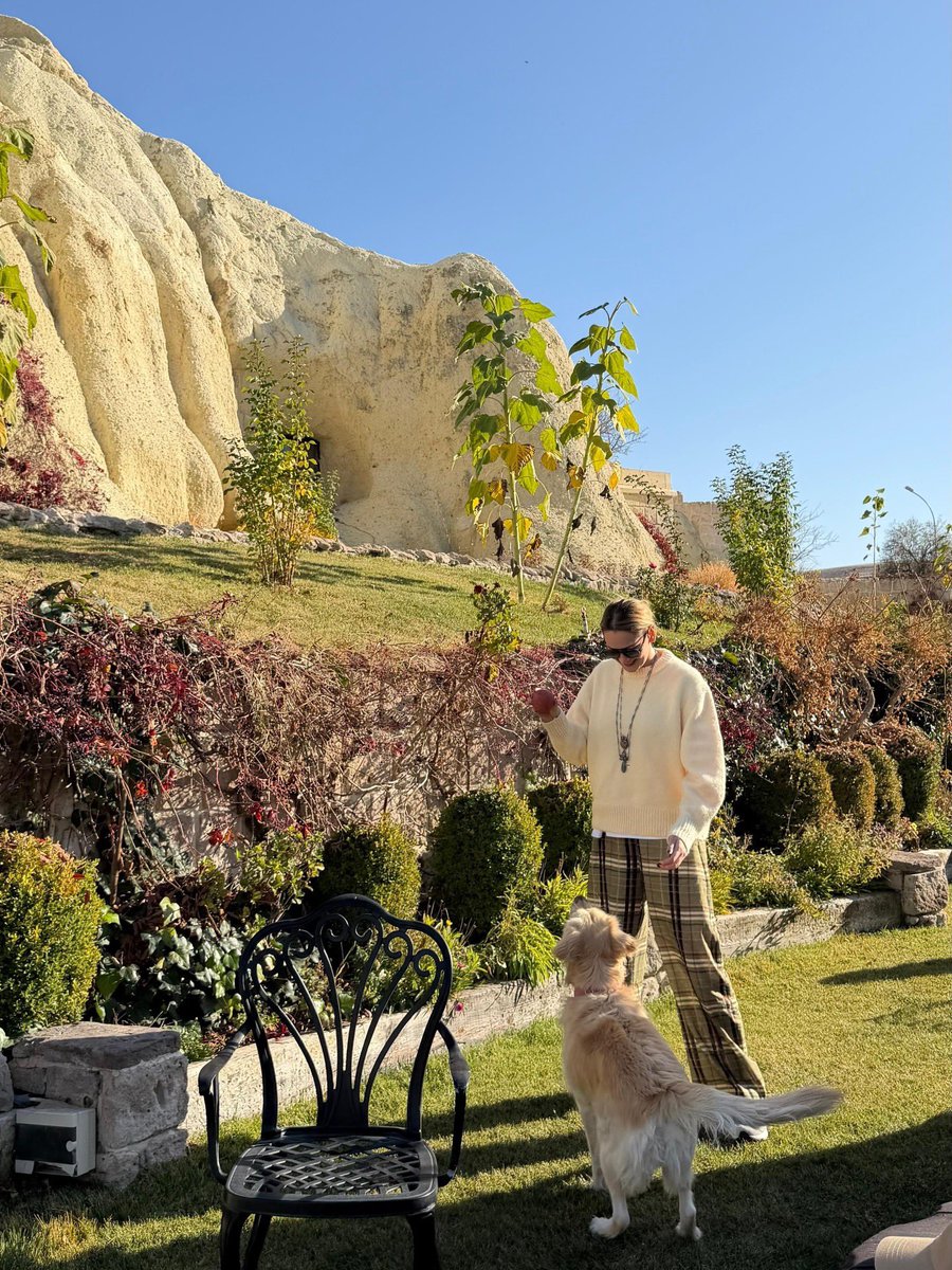 Dünya tatlısı bebeğimin hayvanlara olan sevgisi bir başka 🥺🤍
#GülsimAli