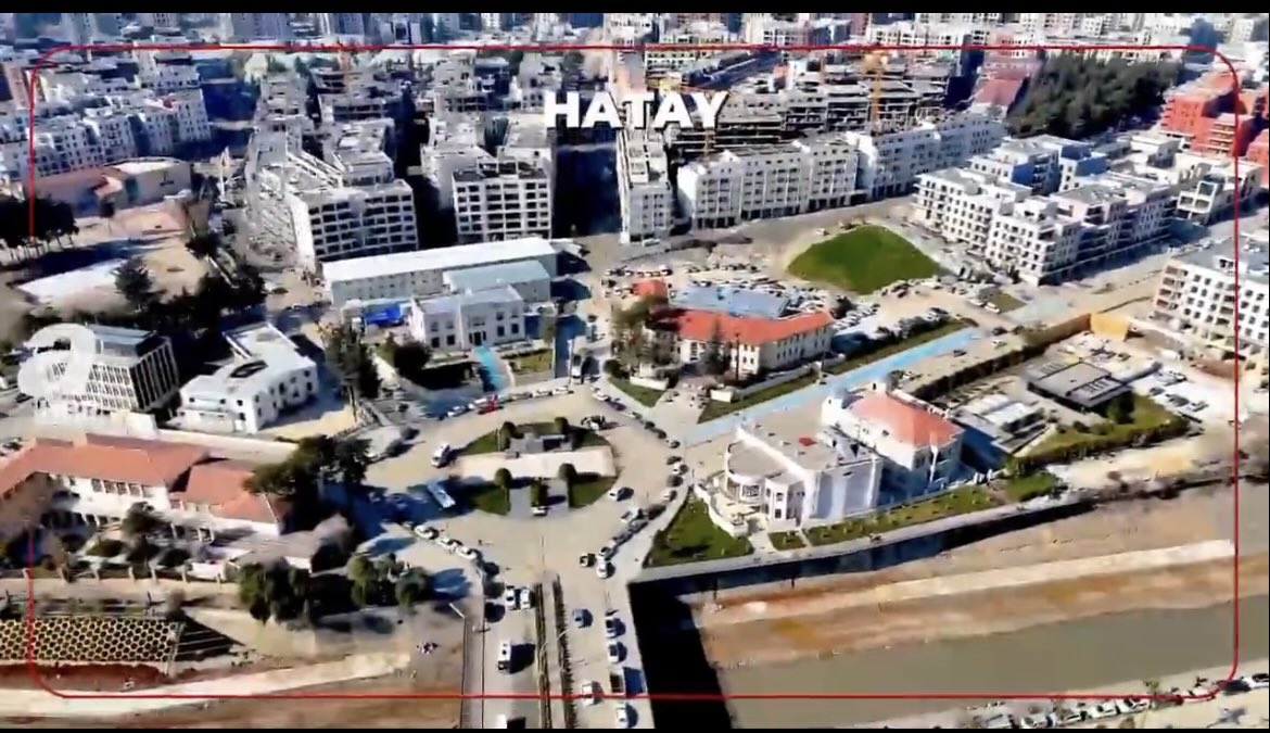 66Fenerli_1's tweet photo. Kimileri masal anlattı
Kimileri tiyatro yaptı
Kimileri gece-gündüz YALAN attı
ÖYLEDE BİRİ VARKİ
23 yılda ne dediyse eksiksiz yaptı
Tarihe ismini #Reis diye yazdırdı
YAPARSA ERDOĞAN YAPAR
#06Subat
#deprem
#FBvERZ https://t.co/jrL85fEev0