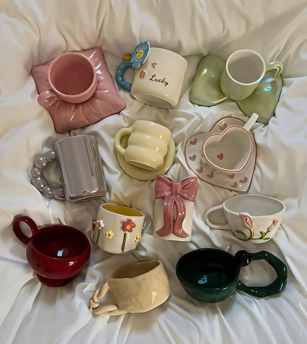 pretty cups, pretty mood ☕💕