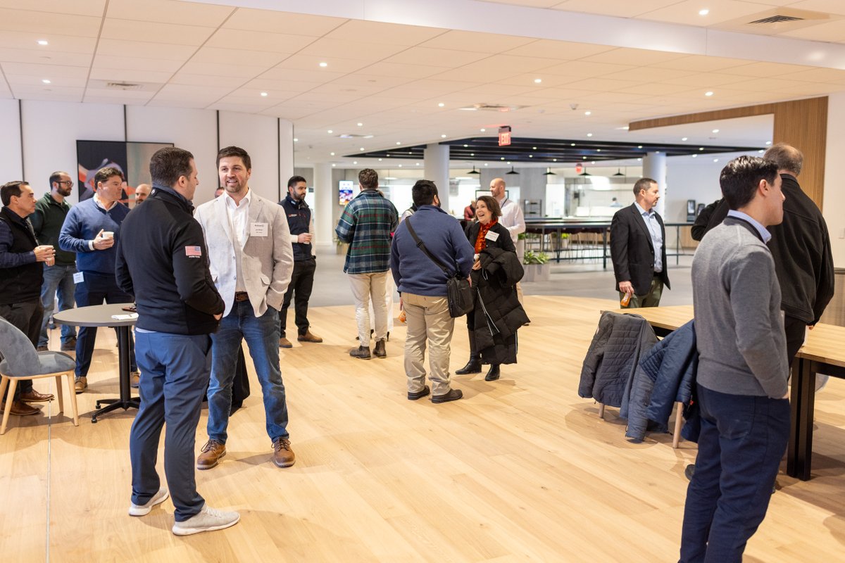 ne_inno's tweet image. Yesterday's meeting on The Future of the Workplace sparked a thoughtful and timely conversation on how office spaces are evolving to meet changing employee expectations in a hybrid world. Thank you to everyone who joined us at Blue Sky Drive!
#WorkplaceDesign #OfficeInnovation