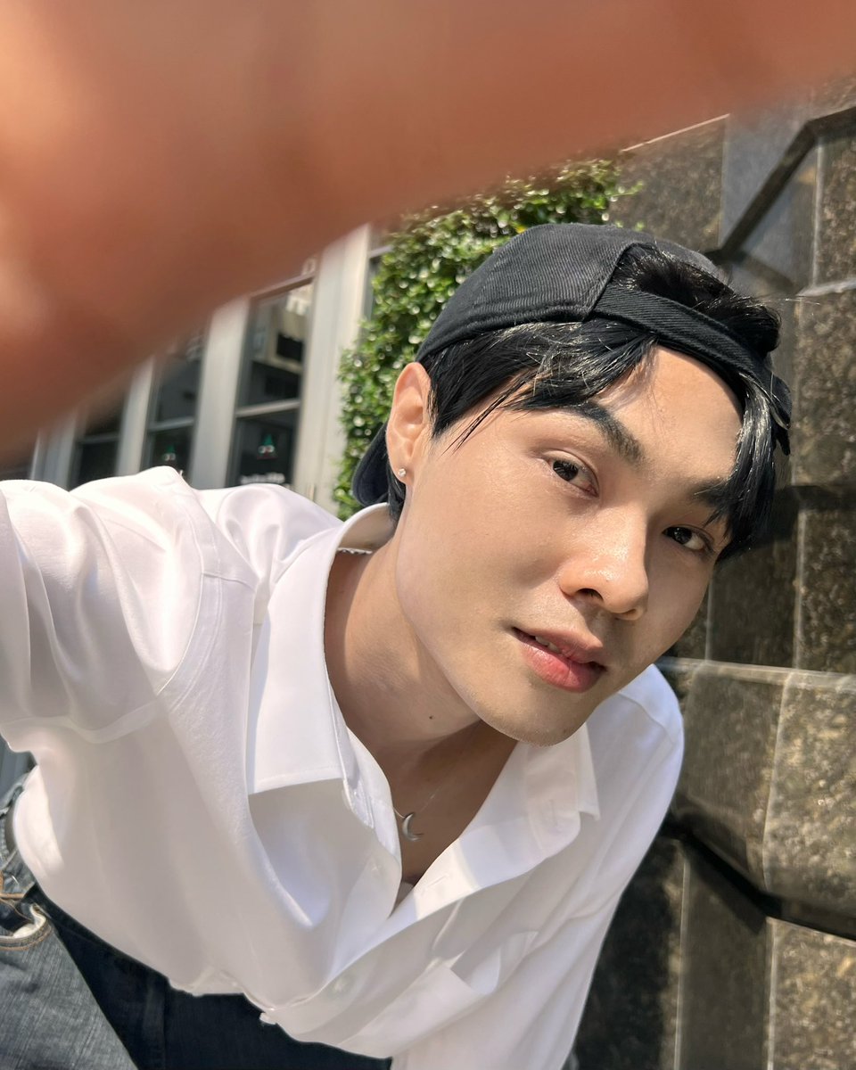 khangguy_v's tweet photo. 💜🐟🤏🏻 https://t.co/mXgNyqZxdq