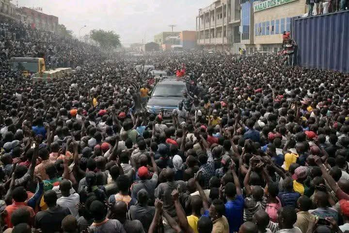 BAKIN BATURE GWARZO tweet media