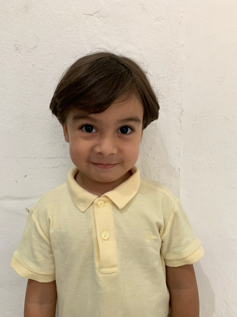 Predoyan's tweet image. Tentativas de fotos 3x4