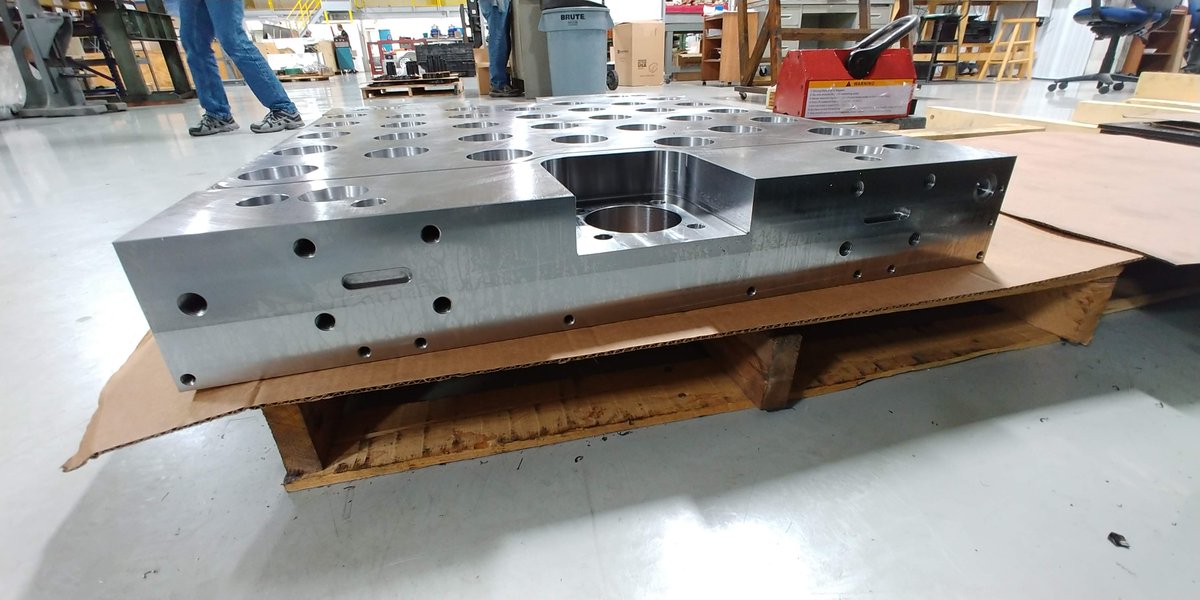 AcceleratedMDE's tweet photo. Utilizing CNC machining to craft a large hydraulic press platen with deep gun drilling and fluid power ports. Precision meets power in every detail. 🛠️💪 #CNCMachining #HydraulicPress #EngineeringExcellence 

https://t.co/J6C0bFOQLq https://t.co/agTnHV71rN