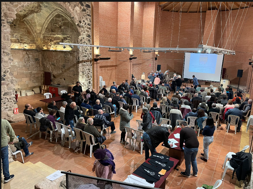 lluisgarci's tweet photo. #Priorat #Paisatge #EqulibriTerritorial #Plater #NoalaMAT Qui més consumeix - implantació #Falset el https://t.co/FJGuA9yHA6