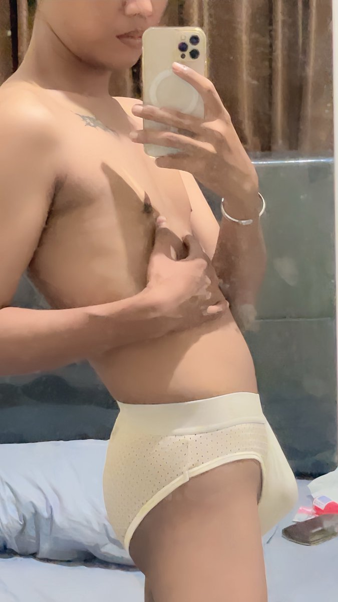 StardustVist's tweet photo. You look so beautiful in white lalalaa 💦 https://t.co/CTeDTwaYak