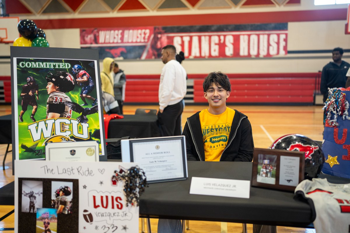 fb_westfield's tweet photo. Congratulations to @LuisVelzqzJr and his commitment to @WestgateCU! Dedicated himself to the program and never waivered, we are glad you are getting an opportunity to continue to play and go to college!

#NationalSigningDay #NSD2026 https://t.co/ebJ8MqbqIy