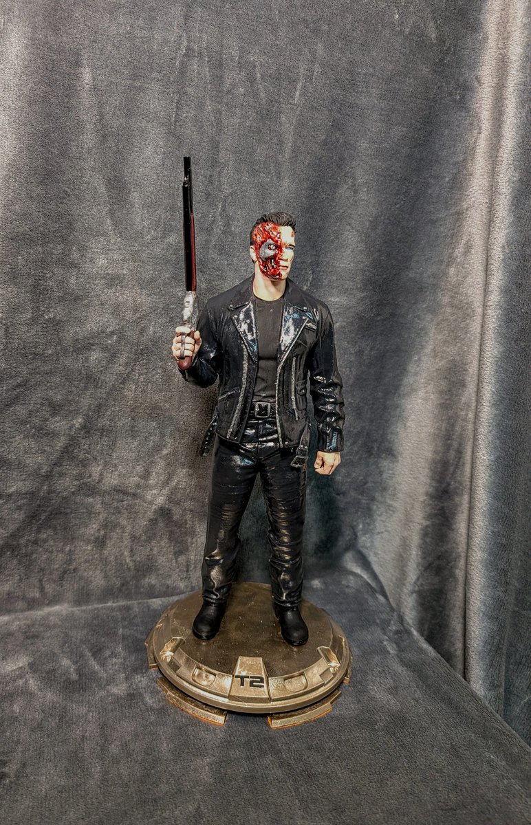 paintwithlinx's tweet image. #terminator