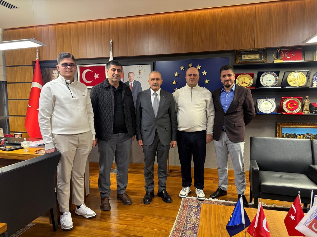 📍 ANKARA

TBMM' de Ak Parti milletvekilimiz sayın <a href="/Burhan_Kayaturk/">Burhan Kayatürk</a> beyi ziyaret ettik

Vekilimizin İlgilerinden dolayı teşekkür ederiz

<a href="/Akparti/">AK Parti</a>
<a href="/aysesula/">AYŞE SULA KÖSEOĞLU</a>
<a href="/abuyukgumus/">Ahmet Büyükgümüş</a>
<a href="/munirkaraloglu/">Münir Karaloğlu</a>
<a href="/_cevdetyilmaz/">Cevdet Yılmaz</a>
<a href="/RTErdogan/">Recep Tayyip Erdoğan</a>