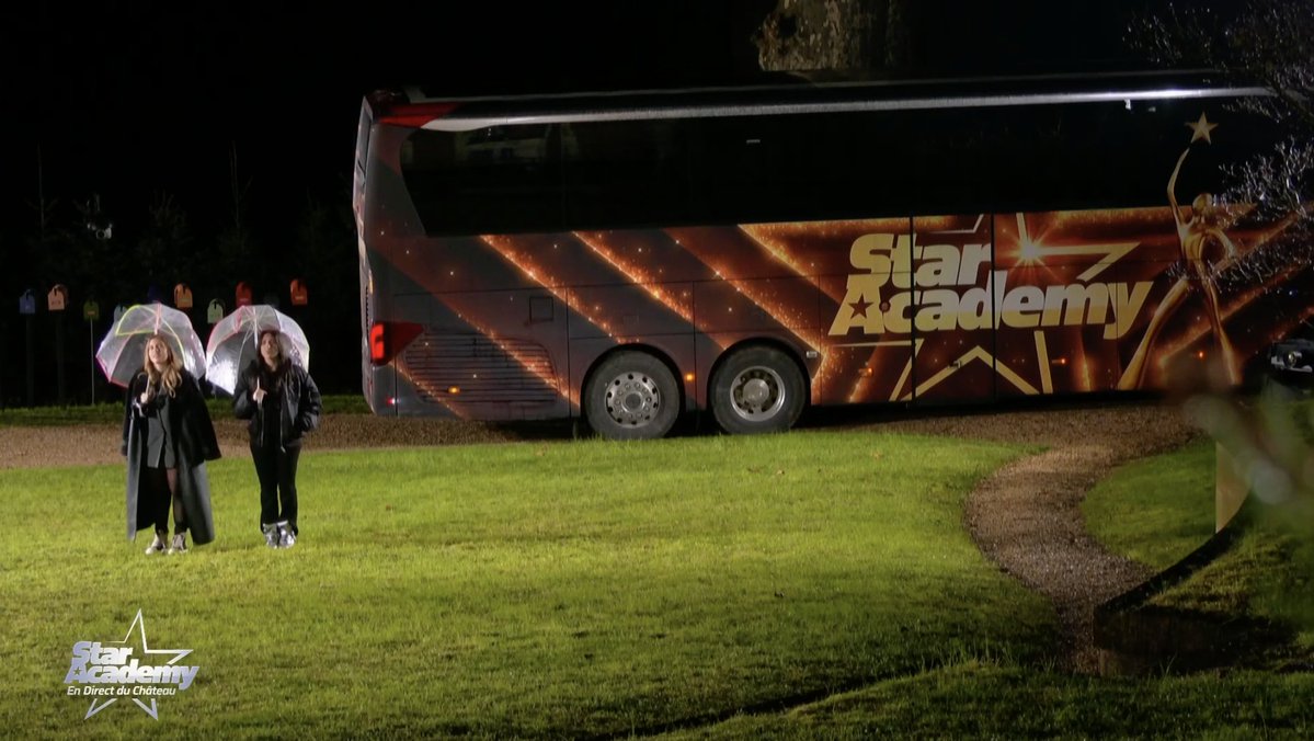 StarAcGang's tweet image. Ca y'est... Le château ferme ses portes, les chiches s'en vont 😪 Un dernier moment d'émotion avec le récap de leur aventure sur l'écran. 
Fin du live les amis et à dans quelques mois le château pour accueillir la nouvelle promo ! 
#StarAcademy #StarAcademyLeLive #StarAcademyLive
