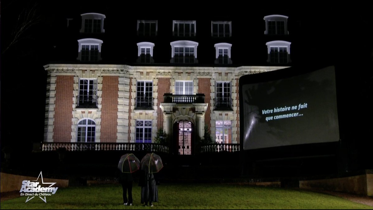 StarAcGang's tweet image. Ca y'est... Le château ferme ses portes, les chiches s'en vont 😪 Un dernier moment d'émotion avec le récap de leur aventure sur l'écran. 
Fin du live les amis et à dans quelques mois le château pour accueillir la nouvelle promo ! 
#StarAcademy #StarAcademyLeLive #StarAcademyLive