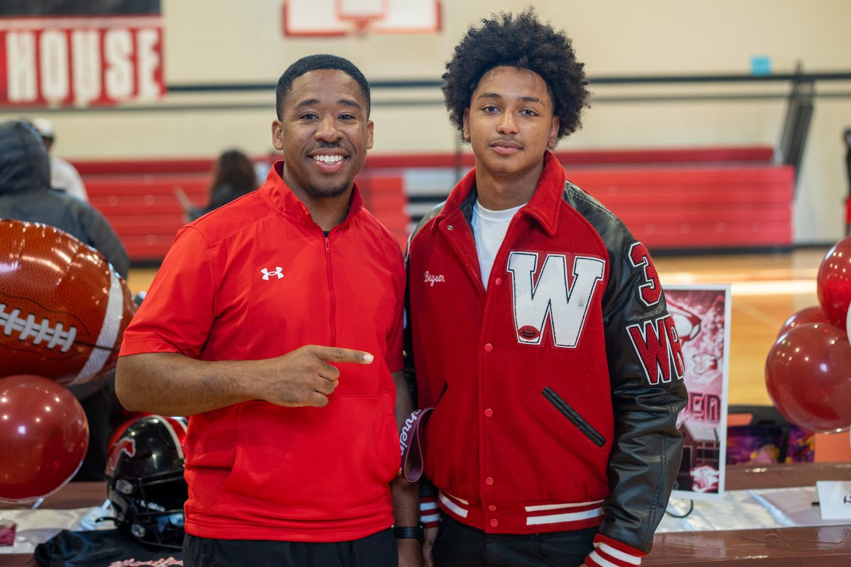 fb_westfield's tweet photo. Congratulations to @BrysonEdmon4 his commitment to @SchreinerFB! Hard work, dedication and academic excellence leading to a bright future! Proud of you! 

#NationalSigningDay #NSD2026 https://t.co/rc19ZNBv2g