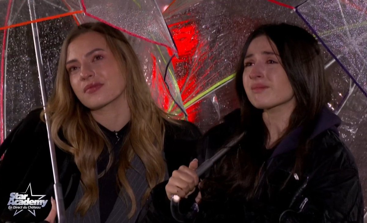 un clap pour la meilleure promo et place au goumin 
#StarAcademyLeLive