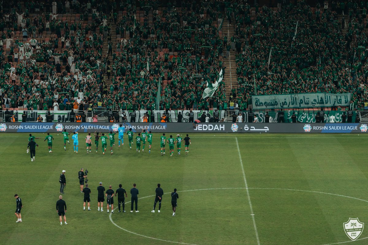 ALAHLI_FC's tweet photo. ثـلاث نقاط 🙌
شباك نظيفة 🛡

ليلة سعيدة في ملعب الإنماء 💚

#الأهلي_الحزم #دوري_روشن_السعودي https://t.co/SqC0nDwayQ