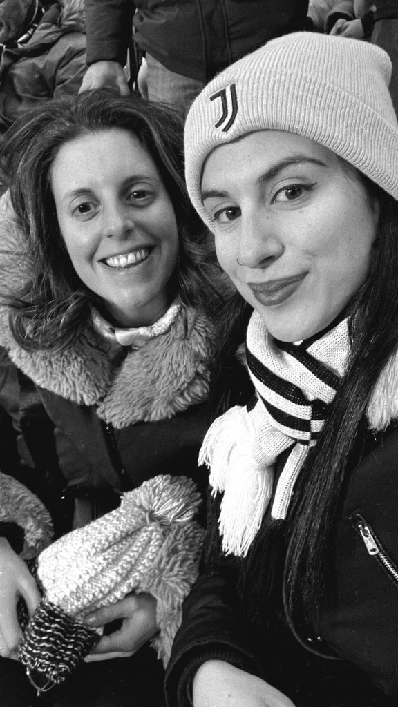 gåia con la å tweet media