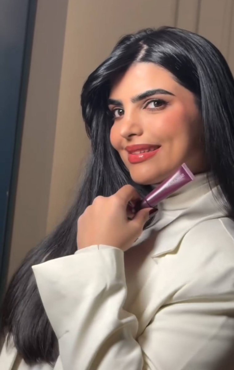 فكَر tweet media