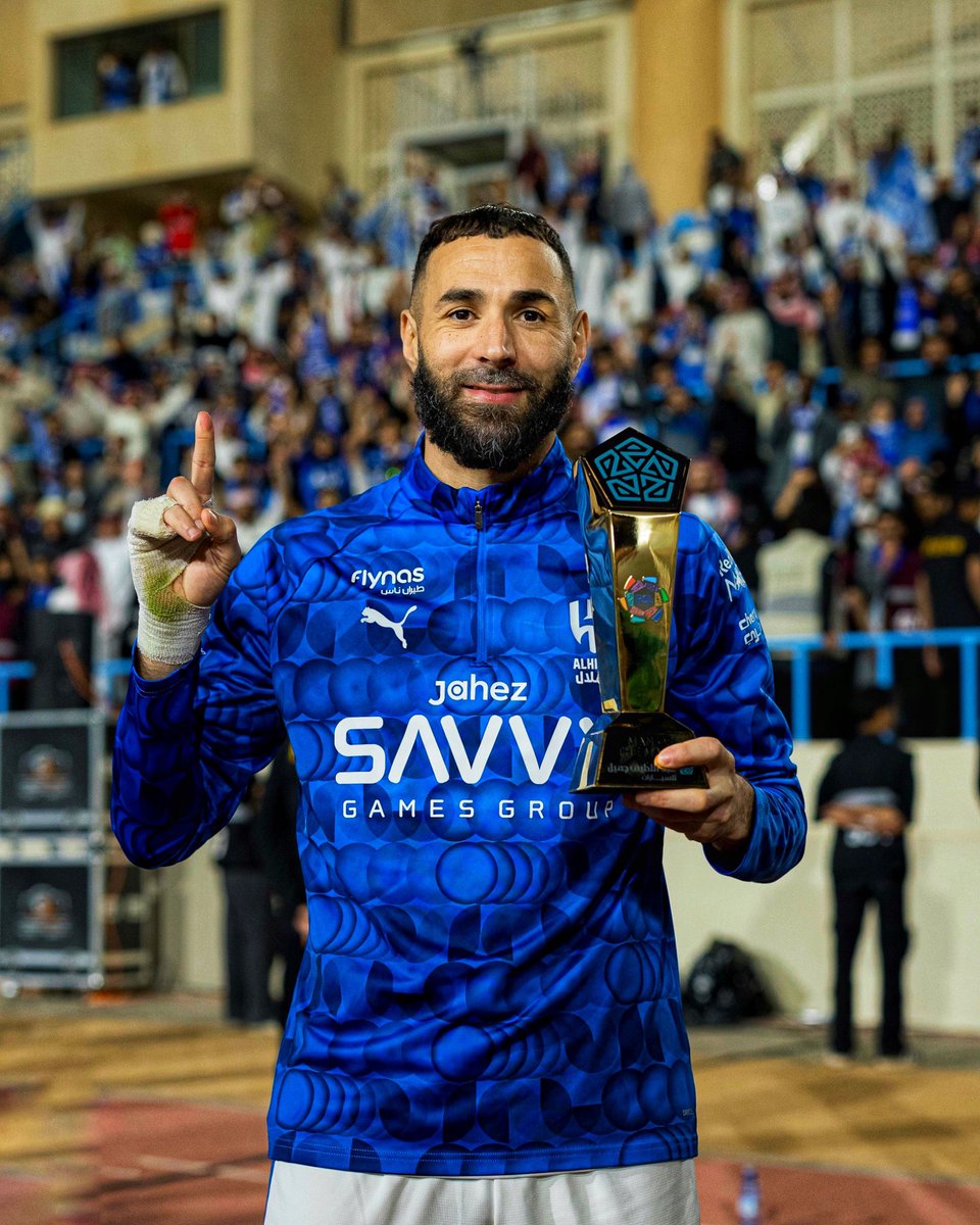 💙 ☝️Karim Benzema's 𝐃𝐄𝐁𝐔𝐓 for Al-Hilal:

⚽️ 3 Goals
🎯 1 Assist
🏅 1 MOTM