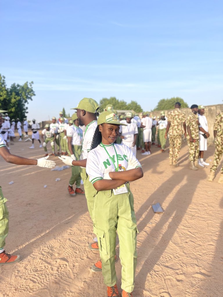 Finally my uniform is in shape 🤭😂

Nobody should ask me what position my platoon took please😂😭
