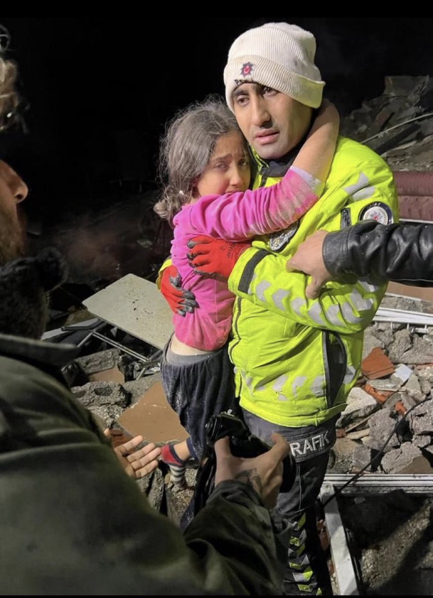 Asrın Felaketi: 6 Şubat’ta Saat 04:17’de Duran Hayat 

sanliurfaolay.com/makale/2739919…

#SONDAKİKA #6subat2023 #6subat #6subatdepremi #AsrınFelaketi #FBvERZ
#depremoldu #Deprem  #Unutmadık